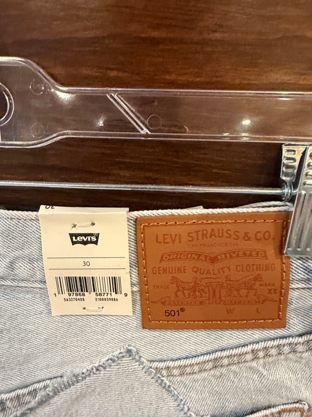 Levi's Light Blue Distressed Denim Cutoff Shorts 501 size 30 NWT - Picture 8 of 11